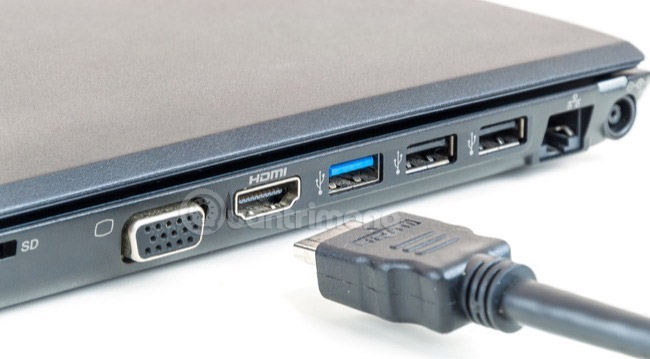 Chọn laptop có trang bị đầy đủ các cổng kết nối cần thiết